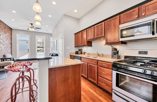 St. Louis Hôtel | St Louis Townhome-Perfect for Groups!