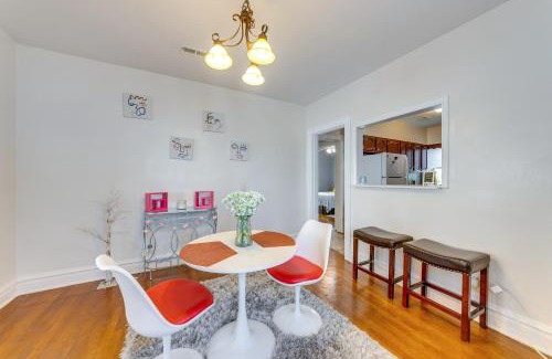 Beverly Hills Appartement | St Louis Vacation Rental about 10 Mi to Downtown!