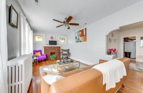 Beverly Hills Appartement | St Louis Vacation Rental about 10 Mi to Downtown!