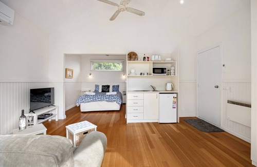 Sorrento Cottage | ST PAULS RD SORRENTO - (S405269207) RÉSERVER MAINTENANT POUR L'ÉTÉ AVANT DE MANQUER