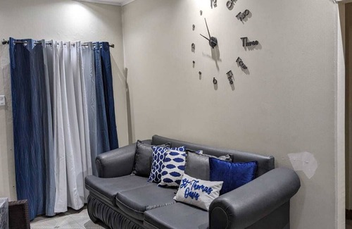 Prospect Maison | St. Thomas Oasis is a charming 3-bedroom house with WiFi and AC in St. Thomas.