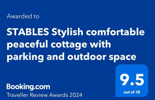 Whaddon Maison | STABLES Stylish comfortable peaceful cottage with parking and outdoor space