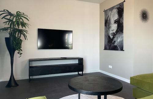Kropeliner-Tor-Vorstadt Appartement | Stadthafenapartments