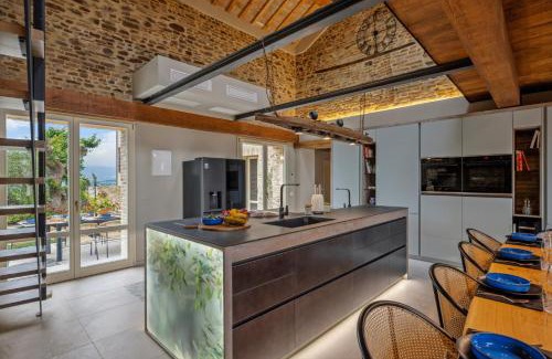 Barchi Villa | Stadthaus Felix Convivium