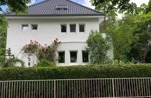 Geestemunde Appartement | Stadtvilla-Apartment mit Parkblick und bester Verkehrsanbindung