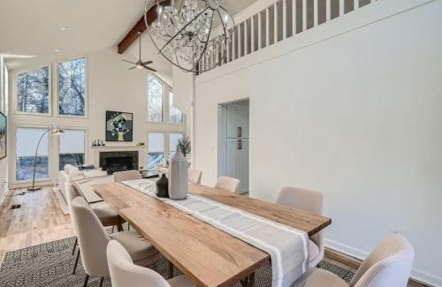 North Buckhead Maison | Stairway to Heaven