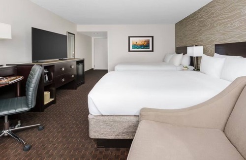 Phoenix Hôtel | Standard 2 Queens at Crowne Plaza Phoenix Airport - Near Airport with Pool