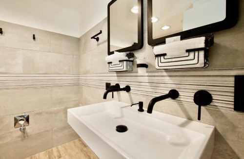 Szentimrevaros Appartement | Standard Apartment by Hi5 - Gellért Spa Area