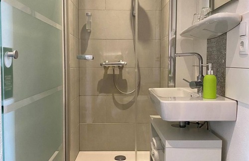 Fichtelberg Appartement | Standard double room, shower, WC, - WAGNER'S Hotel and Restaurant Schönblick