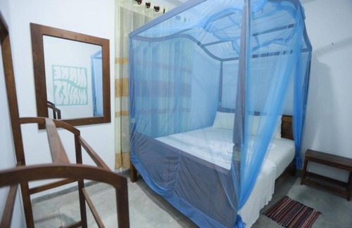 Pelena Hôtel | Standard Double Room with Fan 1 - Surfside Retreat Weligama