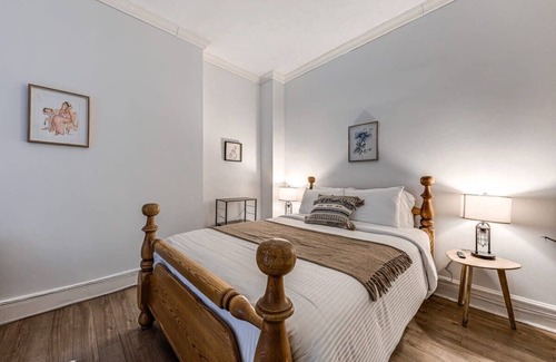 Vieux-Quebec-Cap-Blanc-colline Parlementaire Hôtel | Standard Room #4 Summ