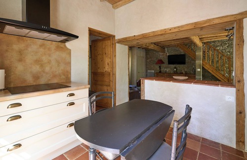Alzonne Maison | Gîte STANDING climatisé Piscine PRIVEE Chauffée avec terrasse et SPA