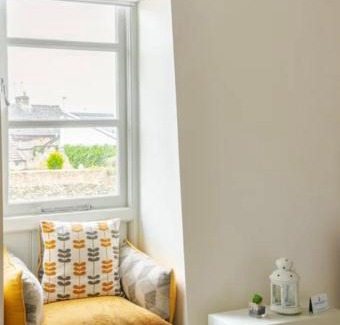 Malmesbury Maison | Stans Place Self Catering Cottage