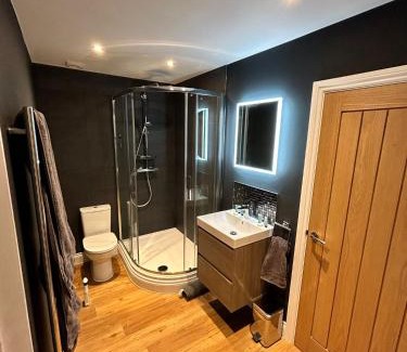 Bishop's Stortford Appartement | Stansted Airport Stay, Parking and Luxury Suite