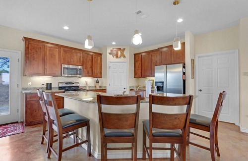 Johnson City Maison | Stanton Valley | Family Friendly Retreat with Pool