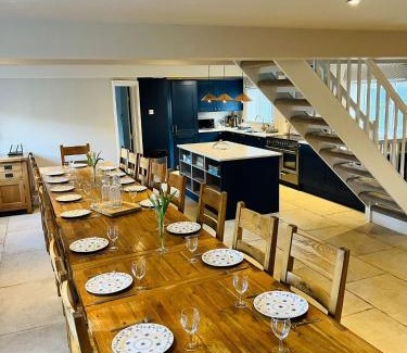 Condicote Maison | Stanway House, 8 bedroom, 8 Bath