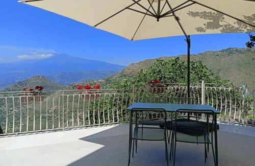 Castelmola Appartement | Stanza Mylai Etna View