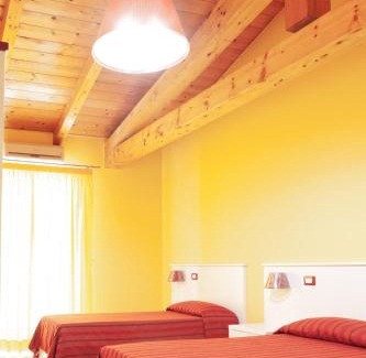 Campora San Giovanni Appartement | Stanza per 4 ospiti nel centro, a due passi dal mare - Il Mozzo!