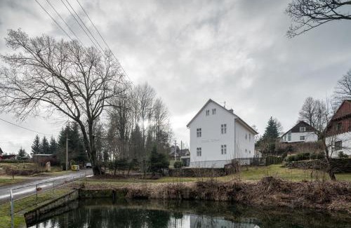Jindrichovice Maison | Stará škola - Alte Schule, Loučná