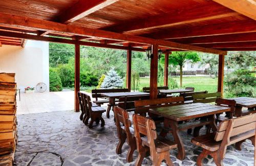 Priepasne Maison | Stará Škola