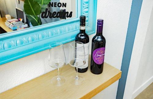 Gateway District Maison | Star Motel Unit 5- New Downtown Haven Boutique Las Vegas Oasis Home