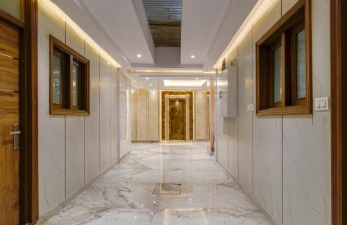 Paharganj Maison | Star Palace by The Vivan Stay New Delhi Railway Station