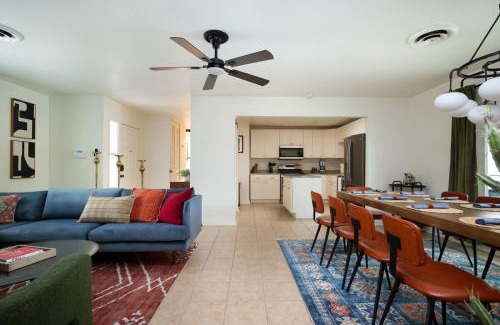 Oakwell Farms Maison | Starcrest 4 Br Haven Pool Hot Tub Putt Putt Arcade