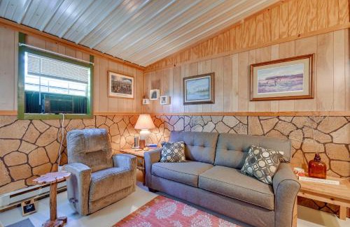 Crowell Maison | Stargaze, Hike and Kayak Cabin Near Copper Breaks!