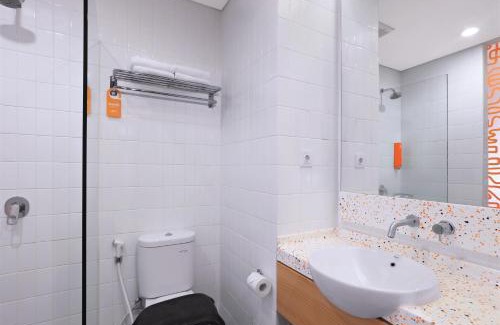 Pagedangan Hôtel | Starlet Hotel BSD City