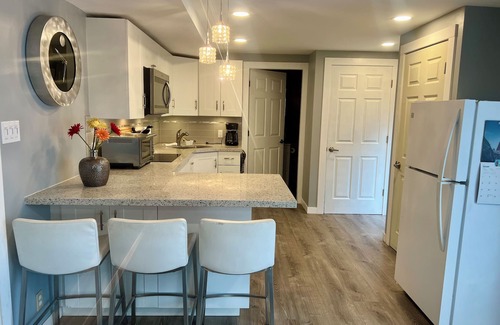 Coquitlam Appartement | Starlight Poolside ~ 1 bedroom suite