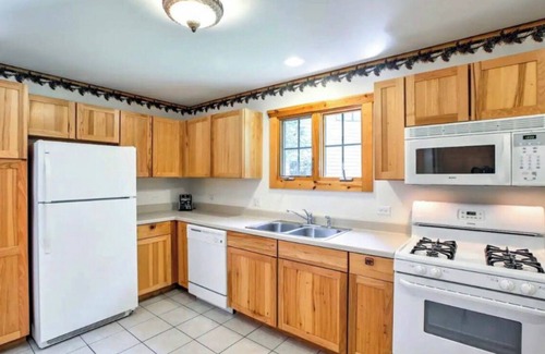 Oglesby Maison | Starved Rock’s Luxury Cabin