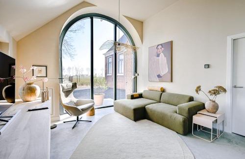 Wytgaard Maison | Statelan Logies, sfeervol en luxe ingericht vakantiehuis met 2 slaapkamers in het hart van friesland