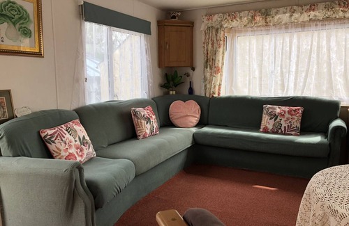 Cronberry Maison | Static Caravan with Decking porch, Quiet and Remote, with car parking.