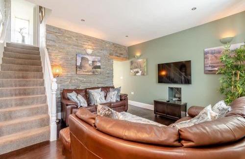 Cilgerran Maison | Station Hall
