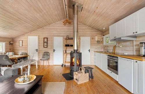 Bjerkreim Cabine | Stavtjørn Apline Lake Haven