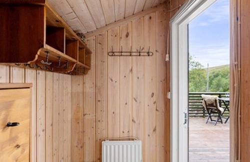 Bjerkreim Cabine | Stavtjørn Apline Lake Haven