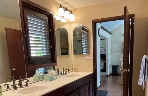 Estate River Maison | GORGEOUS VILLA, GATED COMMUNITY!