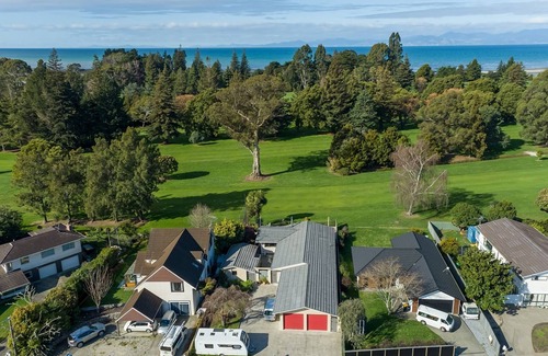 Motueka Maison | Stay and Play in Motueka