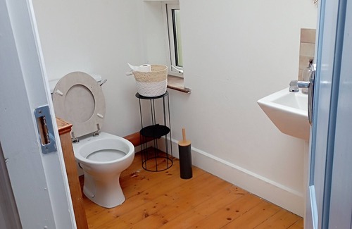 Annascaul Appartement | Stay at Aidos Apartment in Annascaul Village on Dingle Camino Dingle Way -