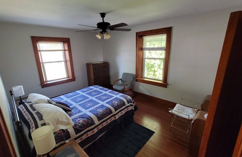Pilot Grove Autre | Stay at our recently renovated, beautiful, rural Iowa Farmhouse