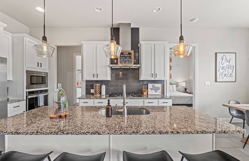 Round Rock Maison | Stay at Steph’s Farmhouse! Right next to Kalahari Resorts and Dell Diamond!