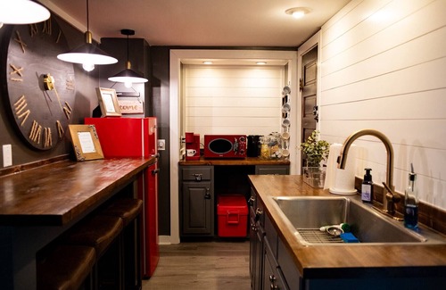 Juliette Appartement | Stay at the cozy and luxurious 1-bedroom apartment at the Juliette Mill, GA.