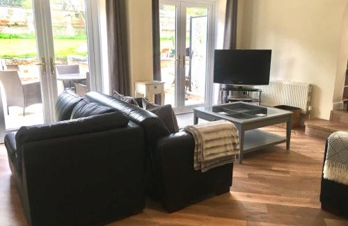 Wimborne Maison | Stay at The lodge set in the grounds of a beautiful Manor House
