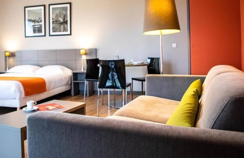 9th Arrondissement Hôtel | Stay Close to Place des Terreaux! Pet-friendly Hotel, Kitchenette, City View!