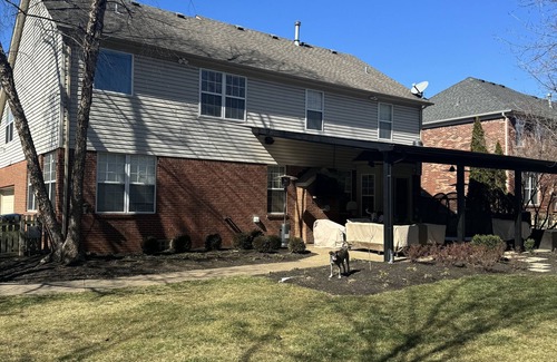 Buechel Maison | GREAT LOCATION! Shopping, dining very close.Easy, quick access to expressways.