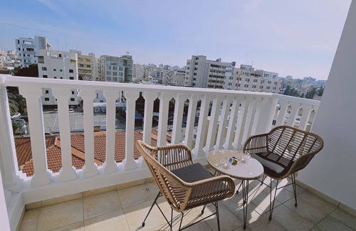 City Centre Appartement | STAY Cosmo City Suite 501
