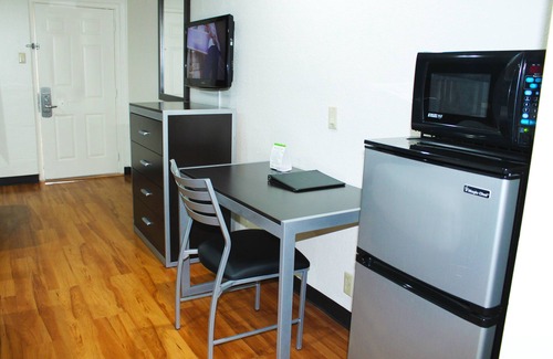 Buckner Terrace - Everglade Park Hôtel | Stay Express Inn Dallas - Fair Park / Downtown