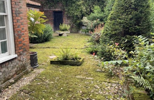 Harleston Maison | Stay in a 15th century medieval house
