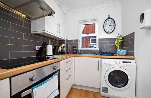 Canton Appartement | Stay In Cardiff Canton St. John's Court Apartment