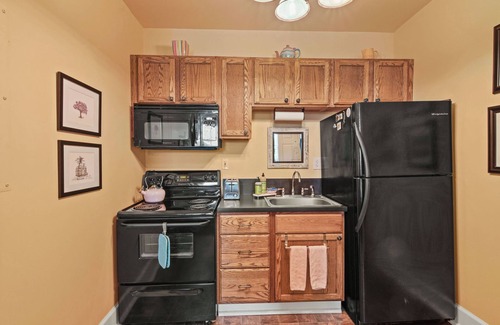 Batesville Appartement | Stay in Crozet Train Suite in Downtown Crozet